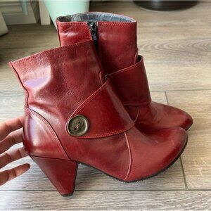 Chanii B  Chantal Pilon Bulle Collection Retro Leather Bootie